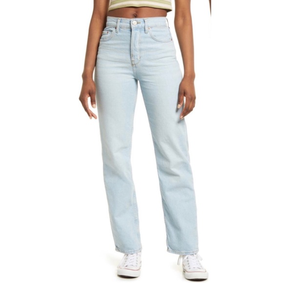 BDG Denim - BDG | Light Vintage Wash Mom High Rise Denim Jeans Sz. 28